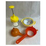 Kitchen Prep Funnels and Strainers