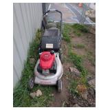 Honda Lawn Mower w/ Smart Drive Controls