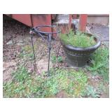 Planter w/Metal Stand - Glazed Clay