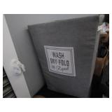 Hamper w/Foam Flooring