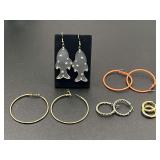 Ladies fashion estate earrings, five pair, see pictures for details.