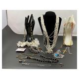 Ladies fashion estate necklaces, 10 pieces, includes a vintage white and gold beaded drop necklace, a child’s/baby lamb cross gift necklace, and more. See pictures for details.