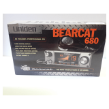 Uniden Bearcat 680 40-Channel Professional CB Radio