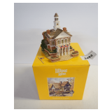 Lilliput Lane The Hall of Presidents Sculpture-Flag Broke Off - See photos.