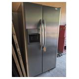 FRIGIDAIRE SIDE-BY-SIDE REFRIGERATOR FREEZER WITH DOOR WATER AND ICE