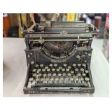 ANTIQUE UNDERWOOD NO. 5 TYPEWRITER