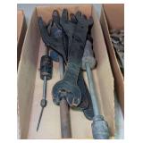 SLIDE HAMMERS AND LARGE FLAT PROFILE OPEN-END WRENCHES