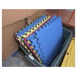 TUB WITH FIFTEEN 24-IN X 24-IN INTERLOCKING FOAM PANELS