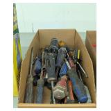 LARGE GROUP OF SCREWDRIVERS