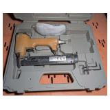 BOSTITCH MODEL T29 AIR POWERED BRAD GUN IN PORTER-CABLE CASE