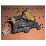 HEAVY DUTY BOSTITCH AIR POWERED NAIL GUN