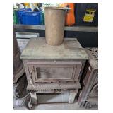 CAST IRON WOOD BURNING STOVE / HEATER WITH ELECTRIC BLOWER