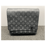 Louis Vuitton 'District PM GI 4200' shoulder bag, comes with original box, storage bag, and certificate of authenticity provided by the seller, see pictures for details.