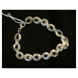 VERY NICE STERLING SILVER LINK BRACELET 7' LONG (APPROX 4.63 GRAMS)