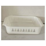 VINTAGE ANCHOR HOCKING FIRE KING CASSEROLE DISH 'KING CANDLE' PATTERN 10' X 8 1/2'