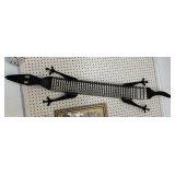 LONG BLACK METAL ALLIGATOR CD HOLDER 55' LONG