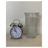 SHARP QUARTZ TWIN BELL ALARM CLOCK 6 3/4' TALL X 4 1/2' WIDE & VINTAGE HEAVY RIBBED FLOWER VASE 9' TALL X 5' ROUND