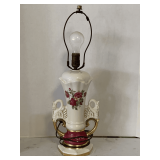 BEAUTIFUL VINTAGE 1940'S WORRALL RUBY ROSES HAND PAINTED WITH GOLD TRIM W/ SWAN HANDLES SIGNED BY ARTIST 23' TALL X 8 1/2' WIDE