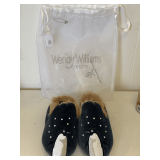NEW WENDY WILLIAMS 'PENGUIN' BEDROOM SLIPPERS SIZE 9/10
