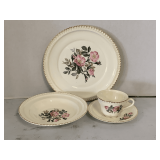 HARTVER POTTERY CO 22K GOLD TRIM 'WILD ROSE BOUQUET' - 4 PLACE SETTING