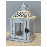 WHITE WOOD & METAL LANTERN STYLE CANDLE HOLDER 9' TALL X 6' SQUARE