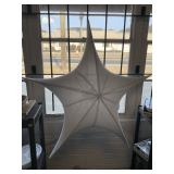 EXTRA LARGE WHITE LIGHTED CLOTH STAR 42' SQUARE