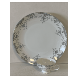 VINTAGE MIKASA FINE CHINA 'BEVILLE' (WHITE WITH PATTERNS OF BLUE ROSES W/ GOLD TRIM) - LARGE ROUND SERVING PLATE 12' & EXTRA CUP