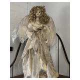 TALL GOLD/CREAM ANGEL 25' TALL X 15' WIDE
