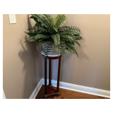 Hall… Marble top plant stand with faux fern, see pictures for details.