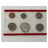 1969 United States Bureau of the Mint Denver Uncirculated Coin Set with silver (40%) Kennedy half dollar