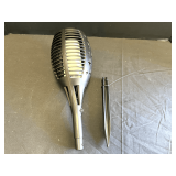Garage… LED solar torch lights, set of six, working condition unknown, see pictures for details.