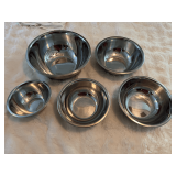 Master… Stainless steel bowls, graduating sizes, set of five, see pictures for details.