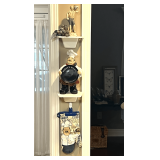 Chef figurine, chef of mitten, figurine holding grapes