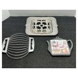 Kitchen Utensil and Trivet Set: London Teapot Trivet, Metal Trivet, and Wire Slicer