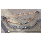 Youth Archery Bows with Blackout X5 Envy 340 Arrow
