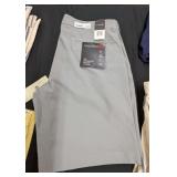 Dockers Go Airweave Shorts Size 34