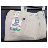 Dockers Signature Iron Free Khaki Classic Fit Pleated Pants