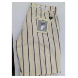 Dockers Ultimate Striped Shorts Size 32