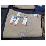 Dockers Workday Khaki Straight Fit Pants Size 40x29