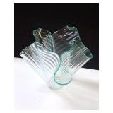 Clear Glass Ribbed Ruffled Edge Decorative Vase/Bowl