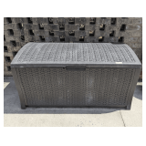 SUNCAST RESIN WICKER-STYLE OUTDOOR STORAGE DECK BOX WITH LID LIFT ASSIST CYLINDERS