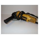 DeWalt DWE4012 4-1/2 Inch Angle Grinder