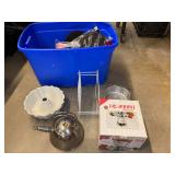 Mystery lot of assorted kitchenware to include teapot, fry pans, fondue set, Bundt pan, and more. See pictures for details.