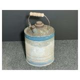 Vintage 1-gallon galvanized metal fuel, oil, or kerosene can, see pictures for details.