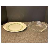 Pyrex Clear Glass Pie Dish and Green Leaf Pattern Ceramic Platter, see pictures for details.