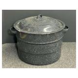 Large granite ware stock pot, see pictures for details.