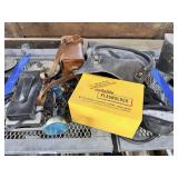 LARGE LOT OF VINTAGE CAMERAS AND CAMERA ACCESSORIES