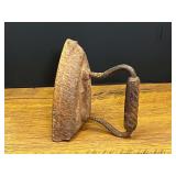 Garage… Antique cast iron, iron #7. See pictures for details.