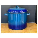 Garage… Crofton enamel metal stock pot, see pictures for details.
