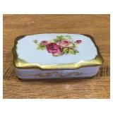 LR...Norcrest Fine China Covered Trinket Box with Rose Motif